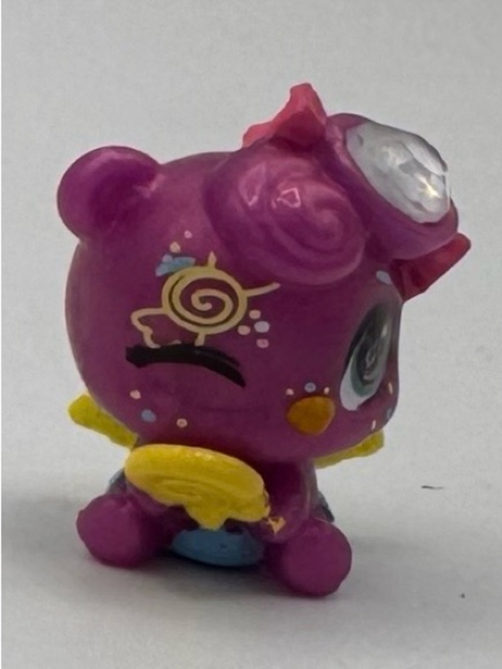 Hatchimals CollEGGtibles Shimmer Babies Boujee Bearakeet